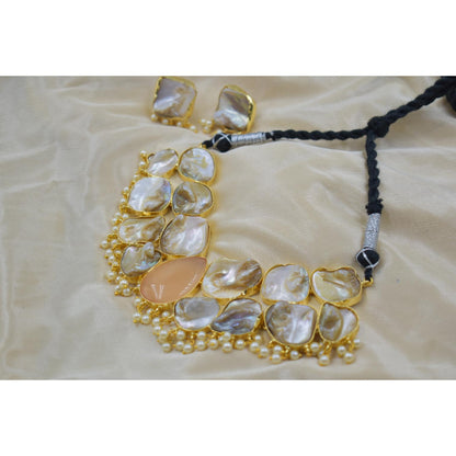 Goldplated brass stone MOP Necklace