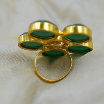 Goldplated flower stone ring