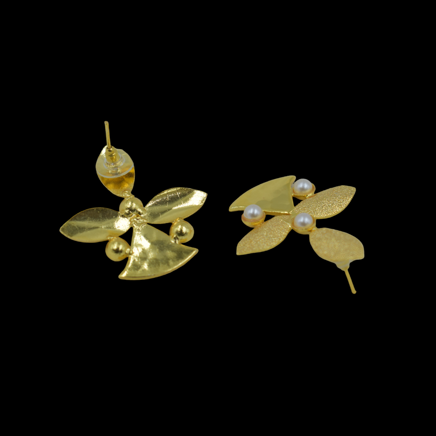 Goldplated MOP stone stud earing