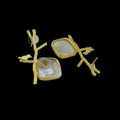 Goldplated brass MOP STONE stud earing