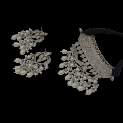 Silver look alike white polish multi colour kundan beads choker style necklace