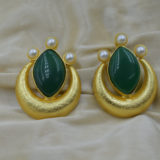A pair of goldplated stone stud earing