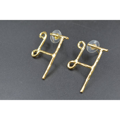 A pair of premium quality Gold plating word earing