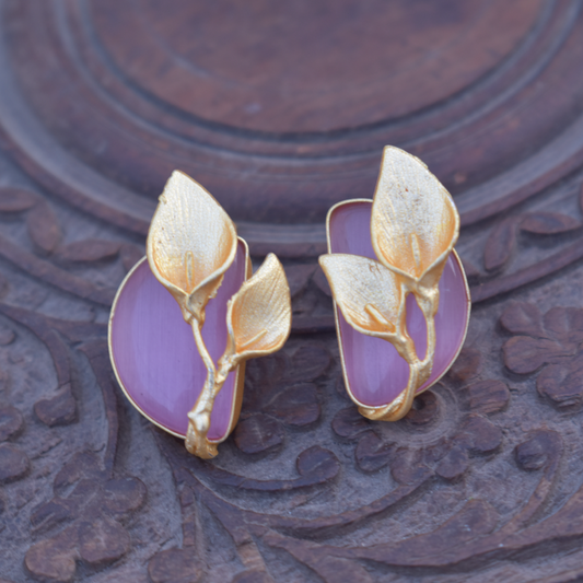 A pair of stone stud earing